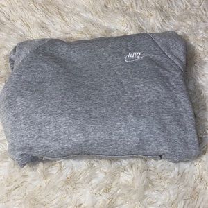 XS nike hoodie !